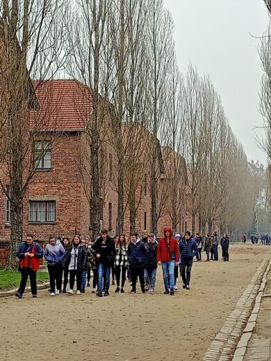 Pielgrzymka maturzystów - obóz koncentracyjny Auschwitz-Birkenau.